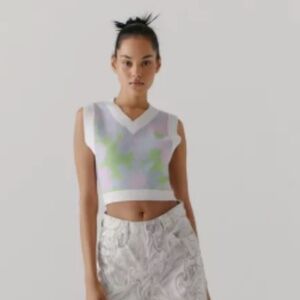 Urban Outfitters Randi Cropped Sweater Vest